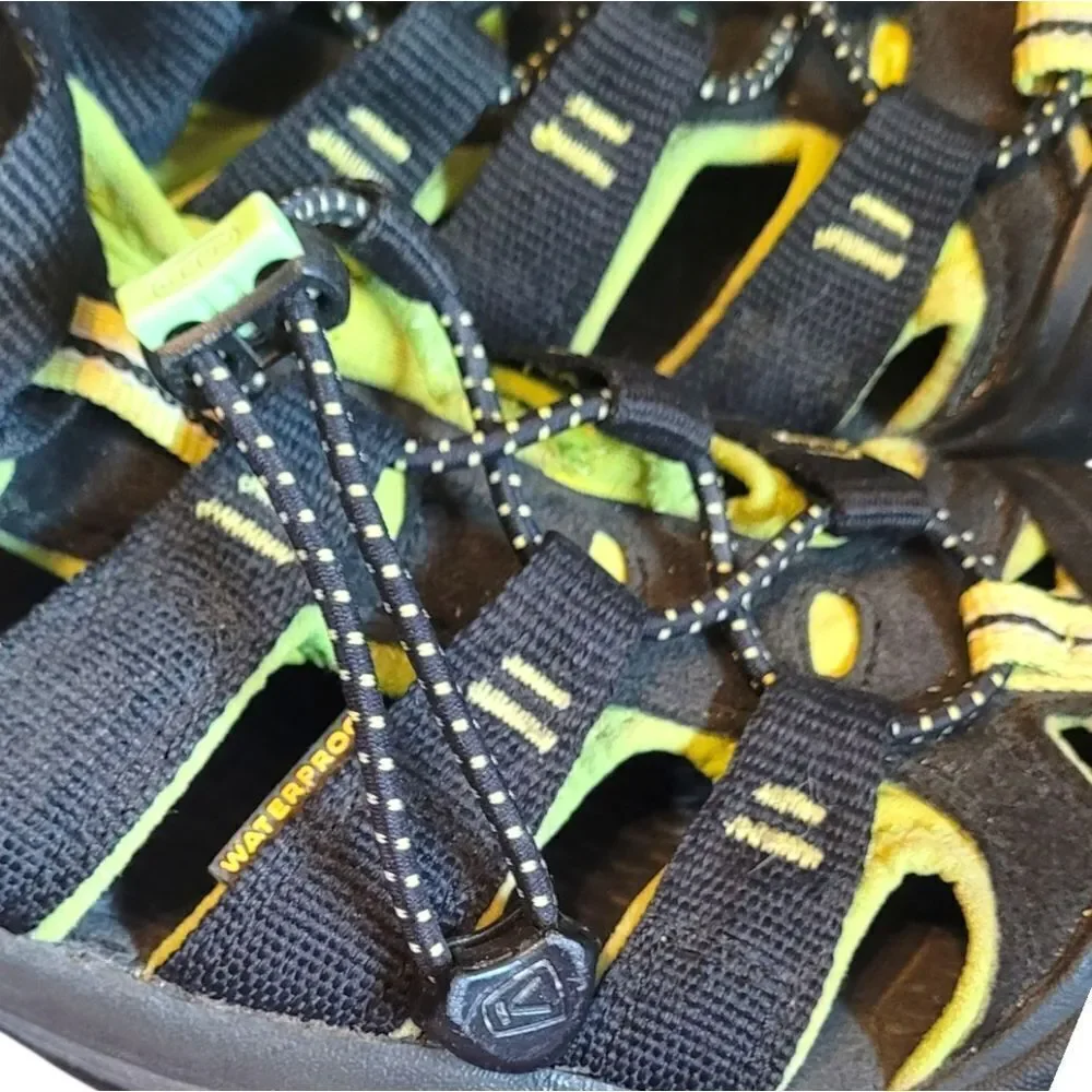Keen Youth Newport Black And Neon Green H20 Water Sandals Size US 5